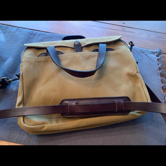Filson tan briefcase, New without tags - Picture 12 of 16